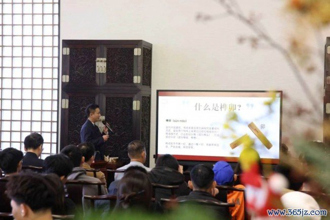 榫卯匠心，代代共守：区锦泽获评传统榫卯产品制作工夫非遗代表性传承东说念主
